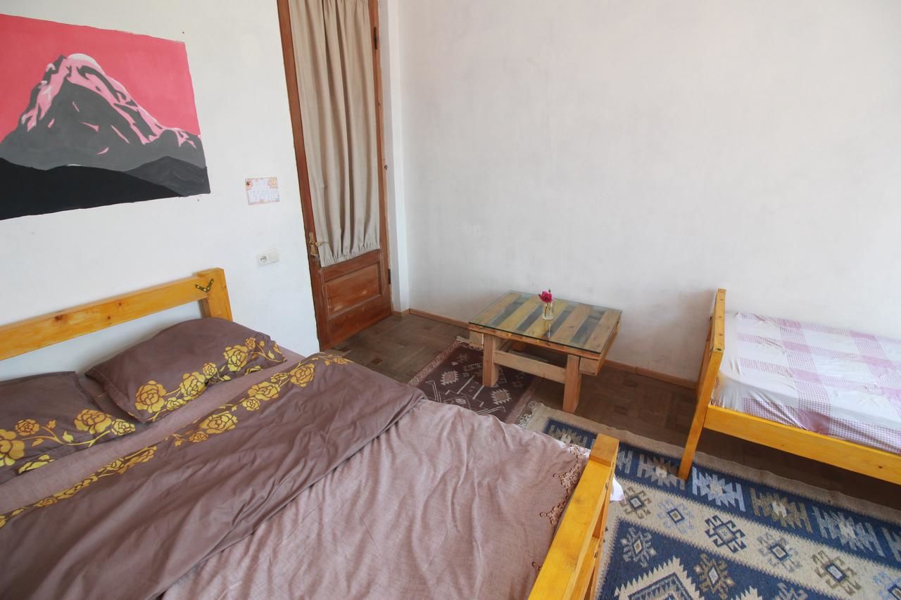 Хостелы Sheni Hostel Тбилиси-10